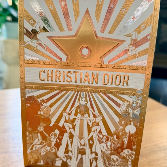 2025 Dior Circus of Dreams Snowglobe NEW IN BOX; SEALED; GIFTABLE - Picture 6 of 12